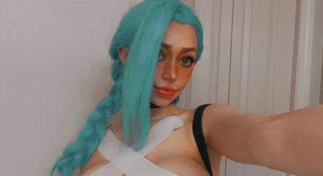 Pinup pixie
