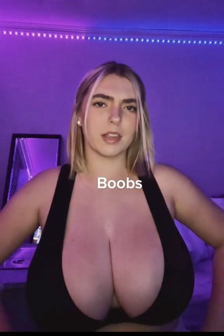 Photo nue de fuite OnlyFans de Sierra Bellingar
