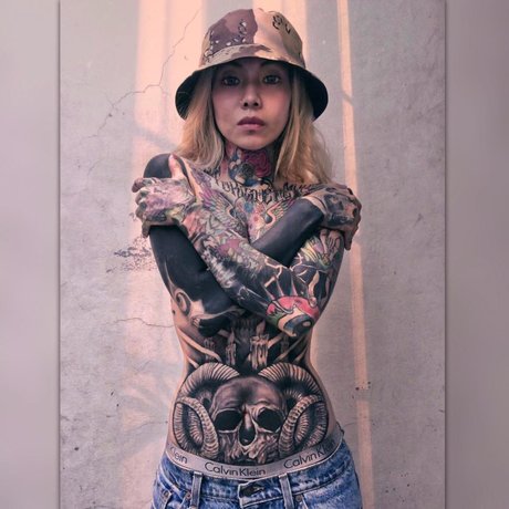 Photo nue de fuite OnlyFans de Angelie Pench