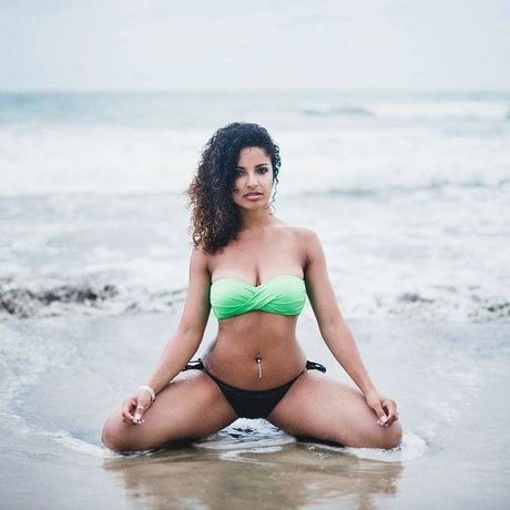 Photo nue de fuite OnlyFans de Tanja Kensinger
