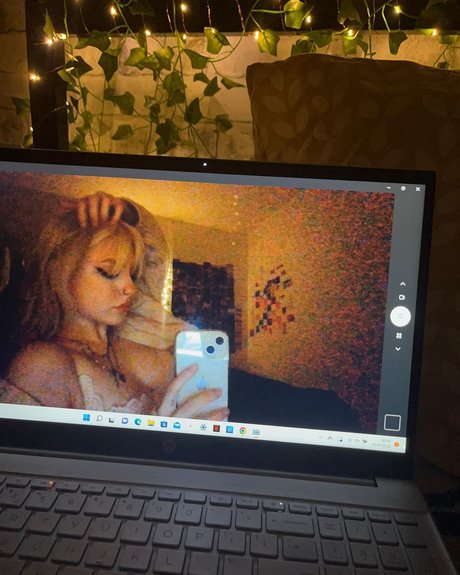 Photo nue de fuite OnlyFans de M Ae 3