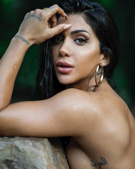 Photo nue de fuite OnlyFans de Deniz Saypinar