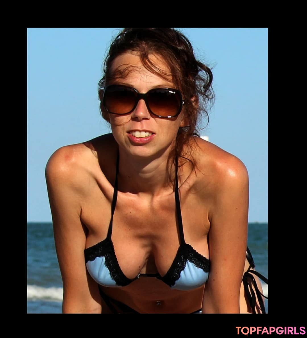 Photo nue de fuite OnlyFans de Lulu #12 Photo nue de fuite OnlyFans de Lulu #12