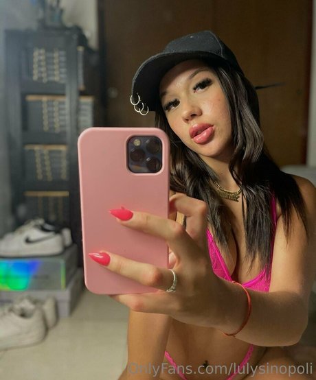 Photo nue de fuite OnlyFans de Lulysinopoli