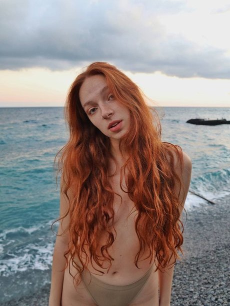 Photo nue de fuite OnlyFans de Maya Ginger