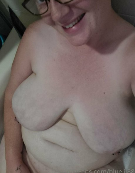 Photo nue de fuite OnlyFans de Bluej88