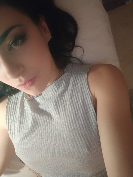 Photo nue de fuite OnlyFans de A Stranger Sel