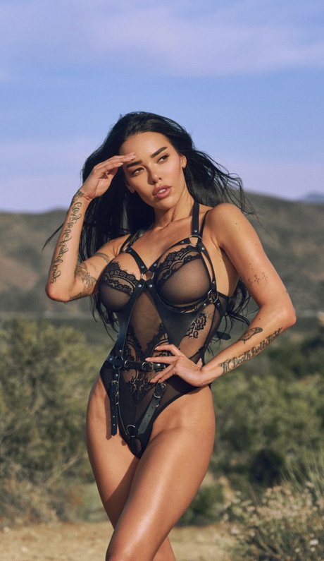 Photo nue de fuite OnlyFans de Lily Andrews
