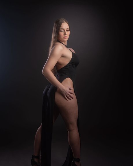 Photo nue de fuite OnlyFans de Alyson Rae