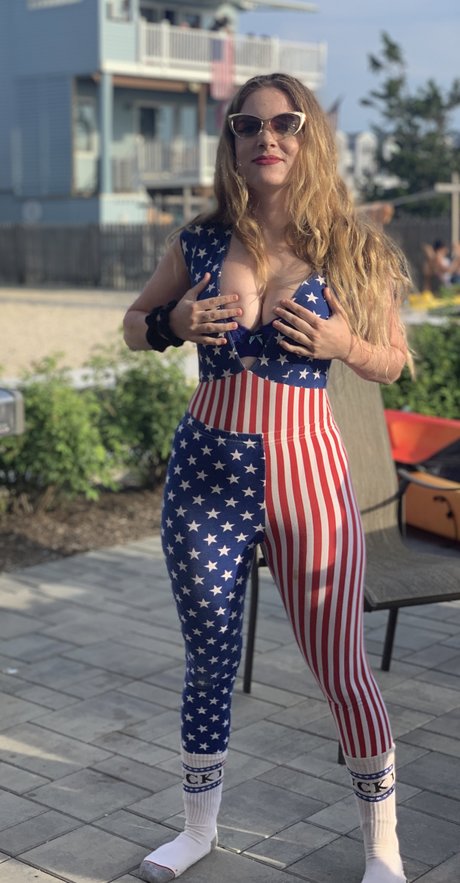 Photo nue de fuite OnlyFans de Roun Sa Ville