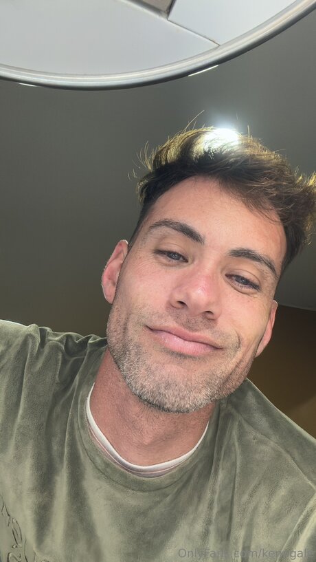 Photo nue de fuite OnlyFans de Pologale