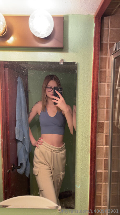 Photo nue de fuite OnlyFans de Elizarowe8383