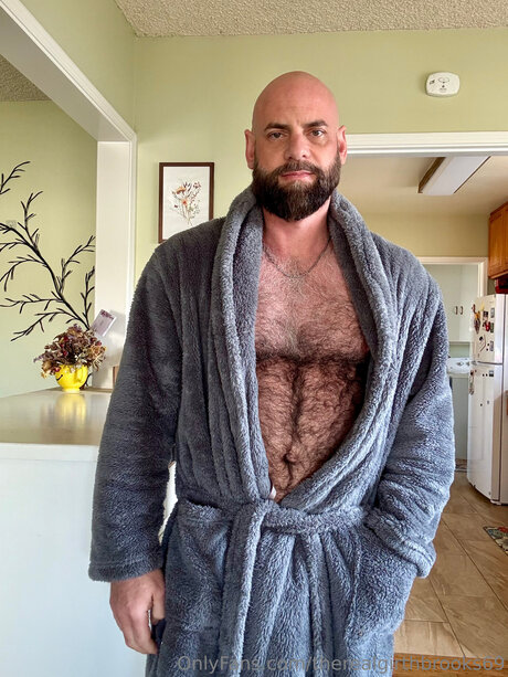 Photo nue de fuite OnlyFans de Therealgirthbrooks69