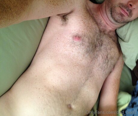 Photo nue de fuite OnlyFans de Dad Bod1