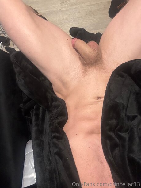 Photo nue de fuite OnlyFans de Prince Ac13