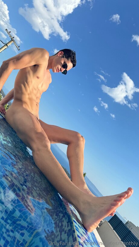 Photo nue de fuite OnlyFans de Marvincortesmonthly