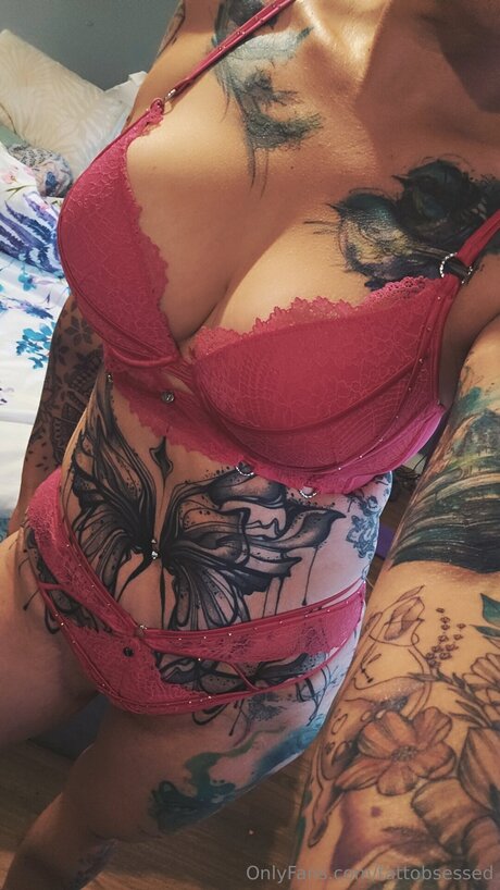 Photo nue de fuite OnlyFans de Tattobsessed