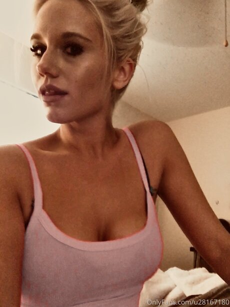 Photo nue de fuite OnlyFans de U28167180