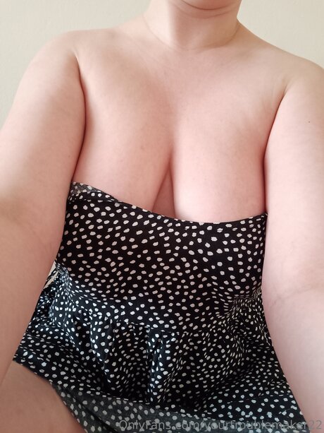 Photo nue de fuite OnlyFans de Yourtroublemaker22