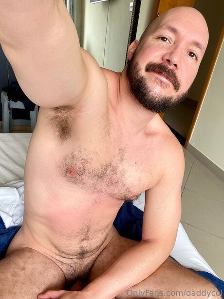 Photo nue de fuite OnlyFans de Daddycol