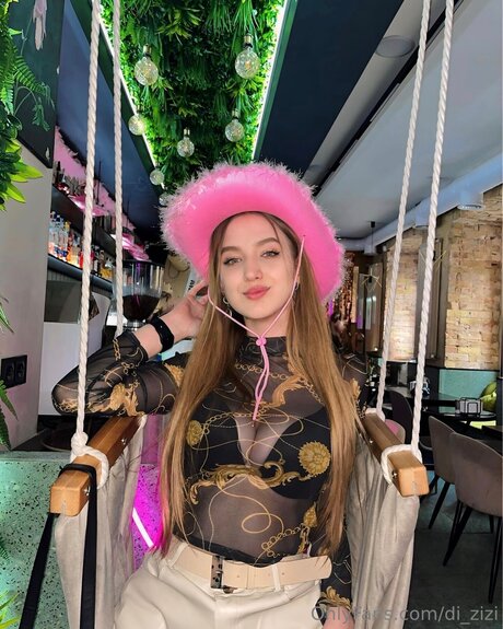 Photo nue de fuite OnlyFans de Di Zizi