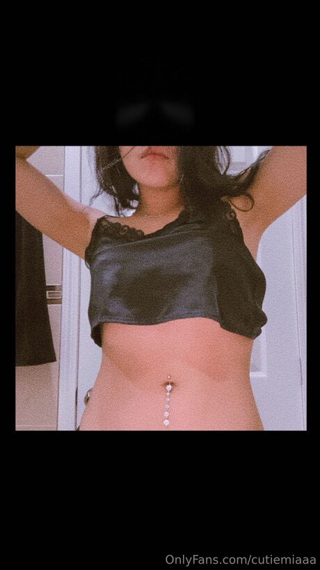 Photo nue de fuite OnlyFans de Cutiemiaaa