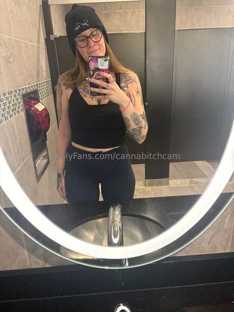 Cannabitchcam