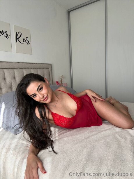 Photo nue de fuite OnlyFans de Julie Dubois