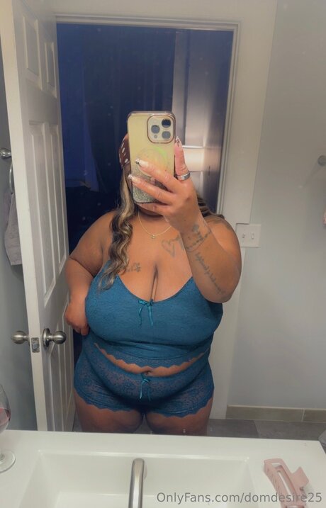 Photo nue de fuite OnlyFans de Domdesire25