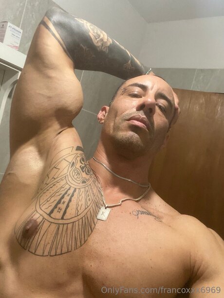 Photo nue de fuite OnlyFans de Franco Sanabria4