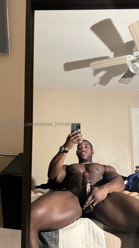 Photo nue de fuite OnlyFans de Tobias Himdonny