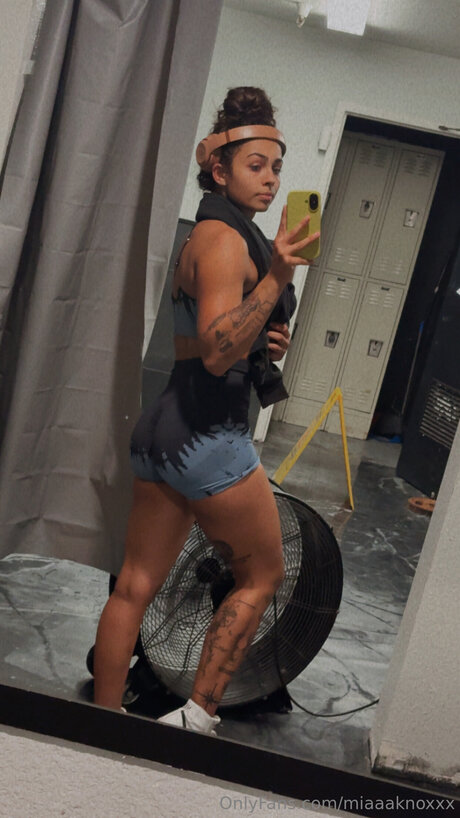 Photo nue de fuite OnlyFans de Miaaaknoxxx
