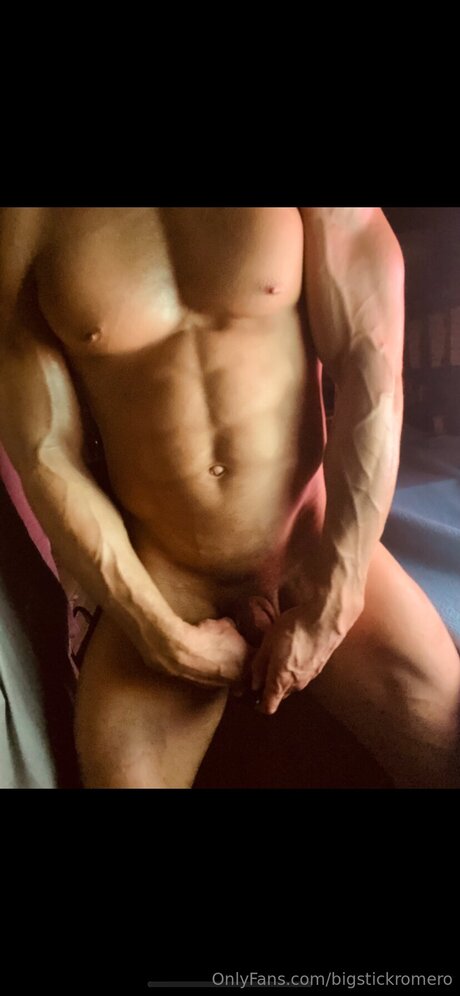 Photo nue de fuite OnlyFans de Bigstickromero