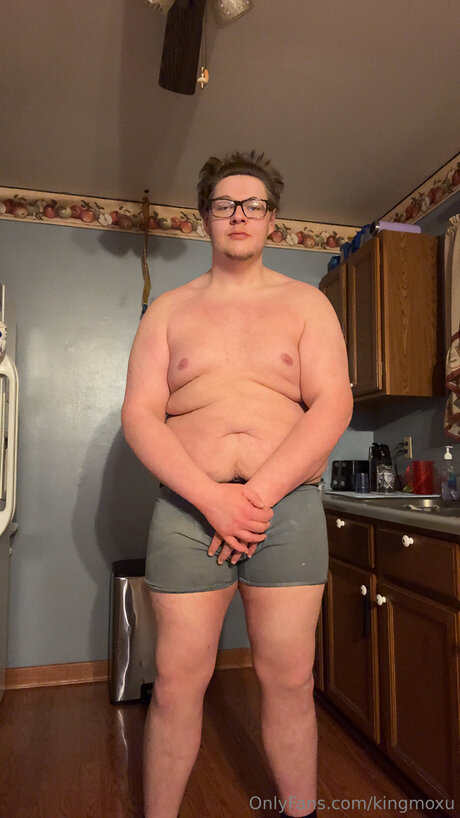 Photo nue de fuite OnlyFans de Kingmoxu