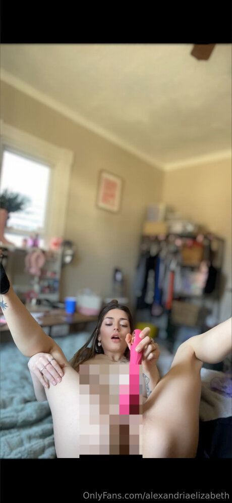 Photo nue de fuite OnlyFans de Alexandriaelizabeth