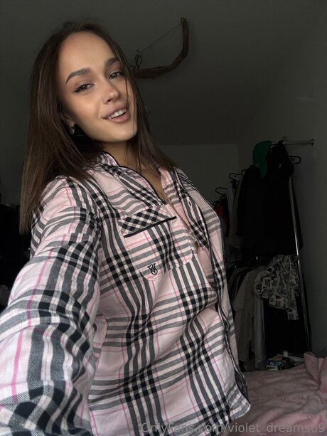 Violet Dreams69