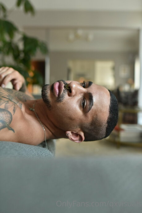 Photo nue de fuite OnlyFans de Qxvisuals