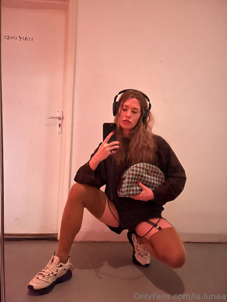 Photo nue de fuite OnlyFans de La Lunaa