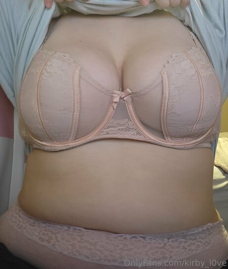 Photo nue de fuite OnlyFans de Kirby L0ve