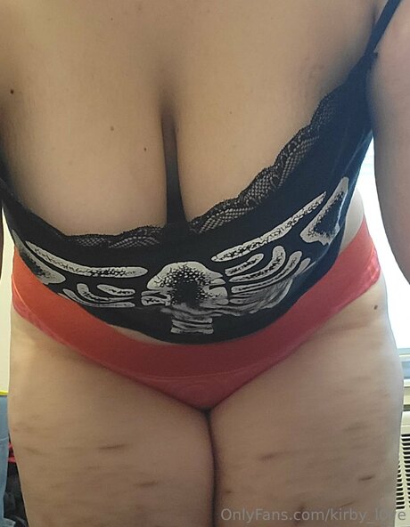 Photo nue de fuite OnlyFans de Kirby L0ve