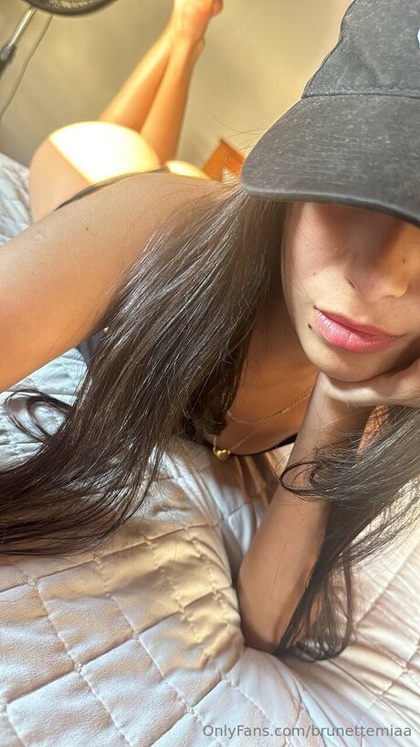 Photo nue de fuite OnlyFans de Brunettemiaa
