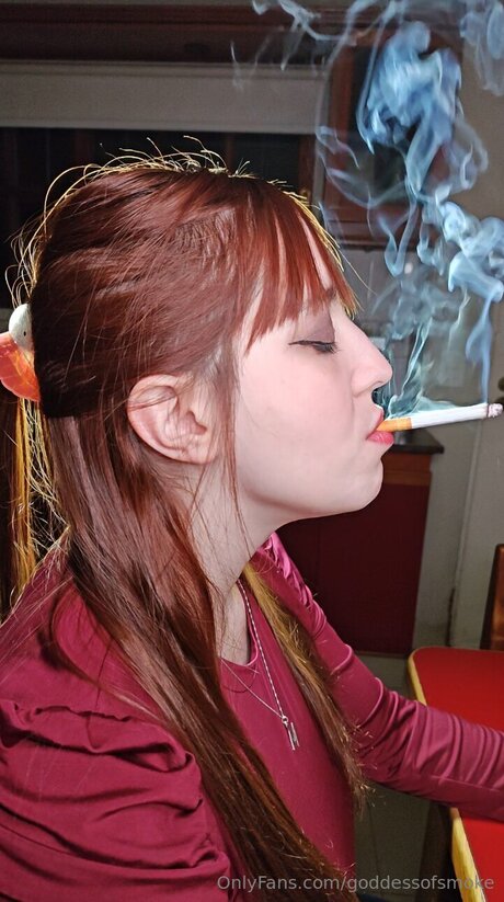 Photo nue de fuite OnlyFans de Goddessofsmoke
