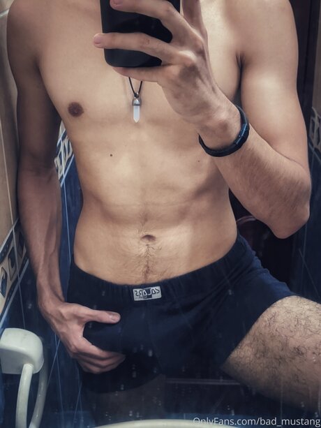 Photo nue de fuite OnlyFans de Bad Mustang