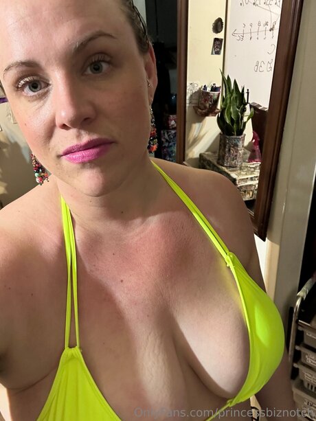 Photo nue de fuite OnlyFans de Thebza