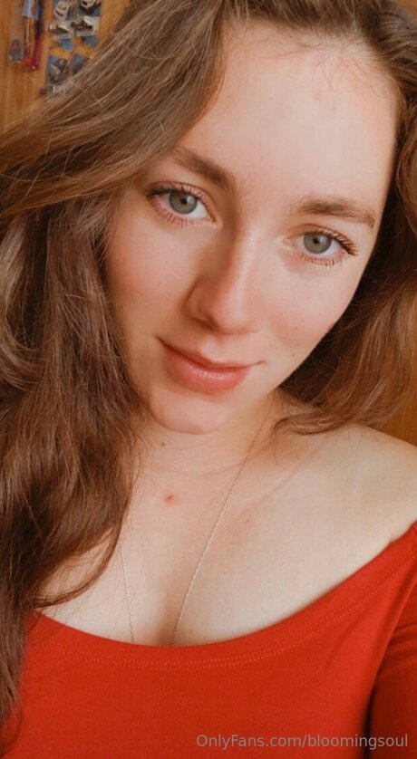 Photo nue de fuite OnlyFans de Bloomingsoul