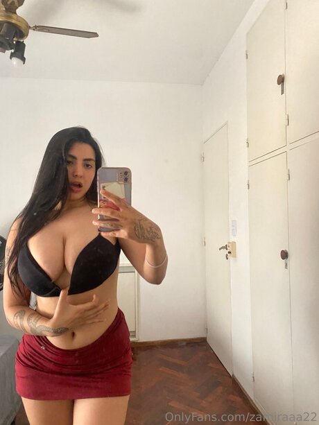 Zamiraaa22