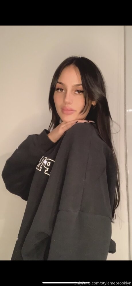 Photo nue de fuite OnlyFans de Stylemebrooklyn