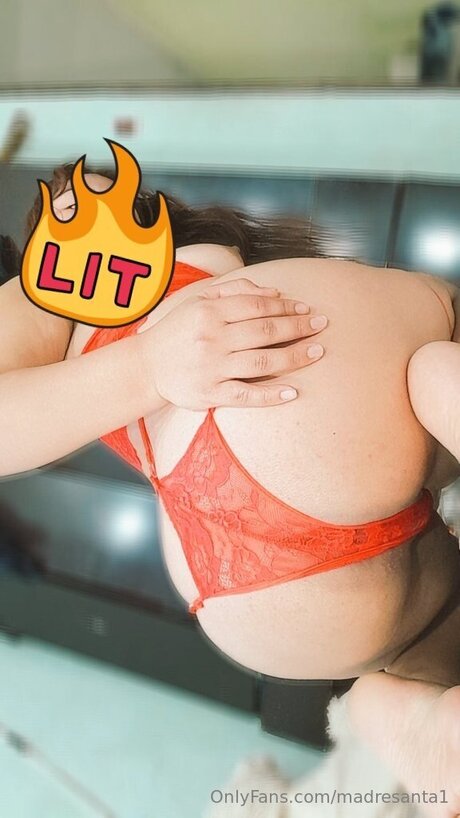 Photo nue de fuite OnlyFans de Madresanta1