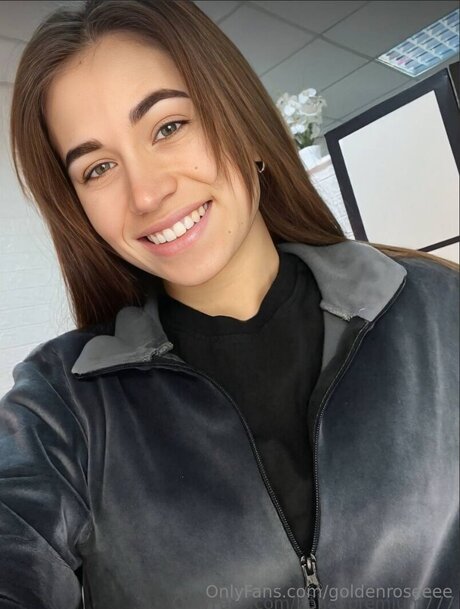 Goldenroseeee