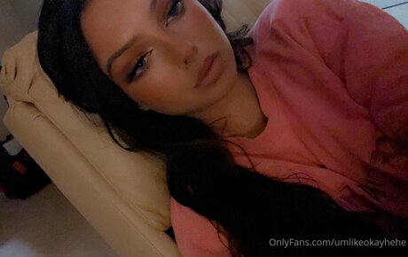 Photo nue de fuite OnlyFans de Umlikeokayhehe